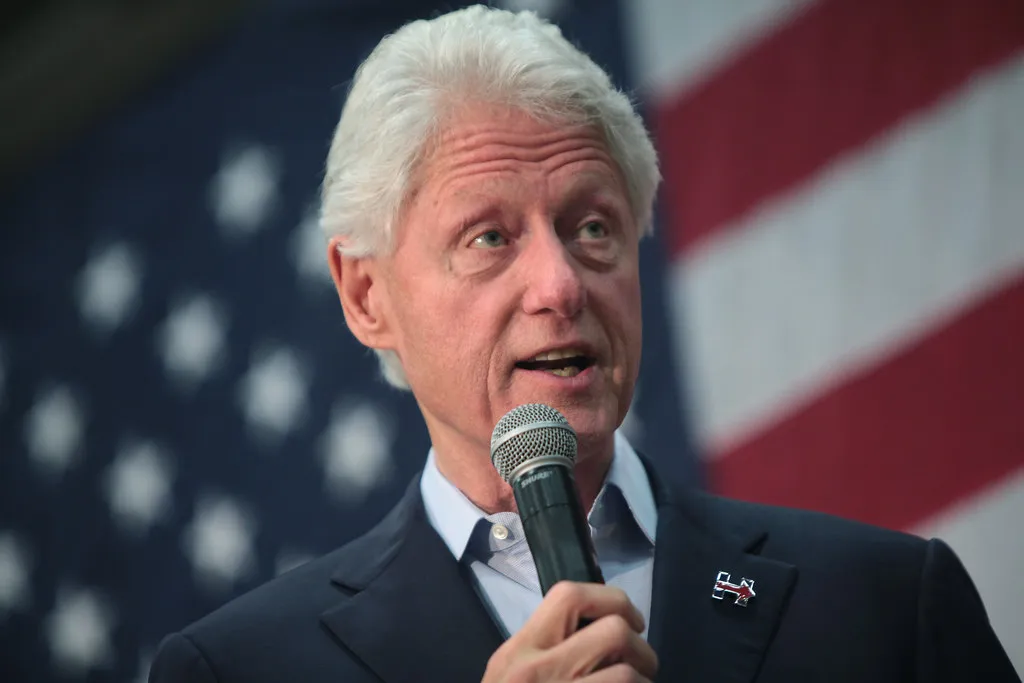 Bill Clinton declares election is 'clear choice' blasts Trump as self-centered 2 Bill Clinton 1